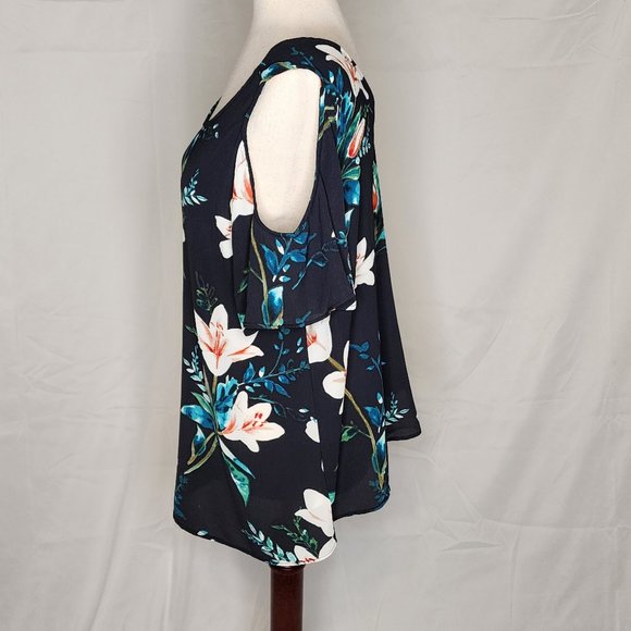 Cold Shoulder Navy Floral Top Size L - Picture 7 of 10